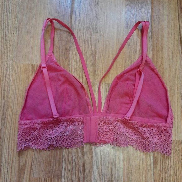 NWOT Victoria's Secret bralette - Picture 2 of 4